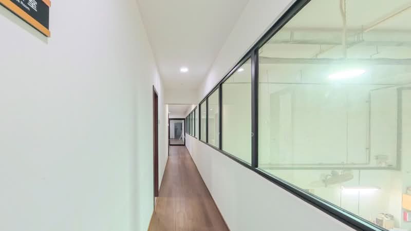 E9 Premium, 61 Woodlands Industrial Park E9, 6,990 sqft, Factory / Workshop (B2) For Sale, by Brenda Yip 银子, 500210022 - Corridor - CommercialGuru.com.sg