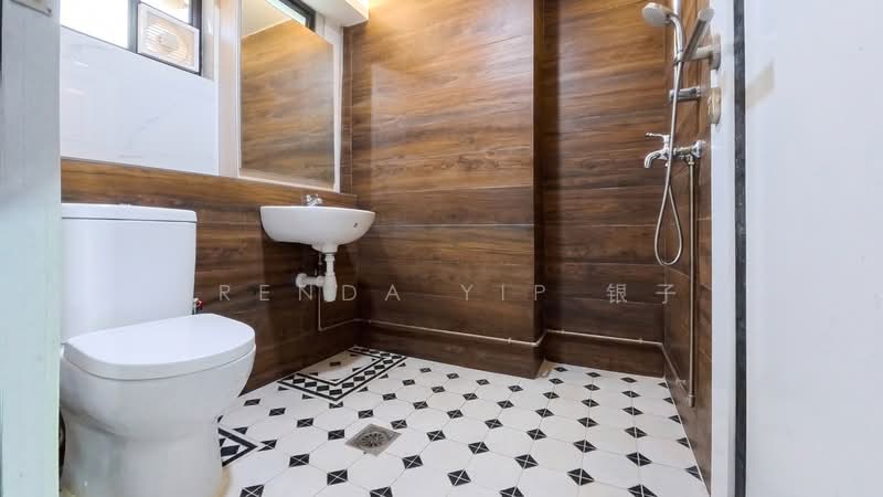 E9 Premium, 61 Woodlands Industrial Park E9, 6,990 sqft, Factory / Workshop (B2) For Sale, by Brenda Yip 银子, 500210022 - Bathroom - CommercialGuru.com.sg