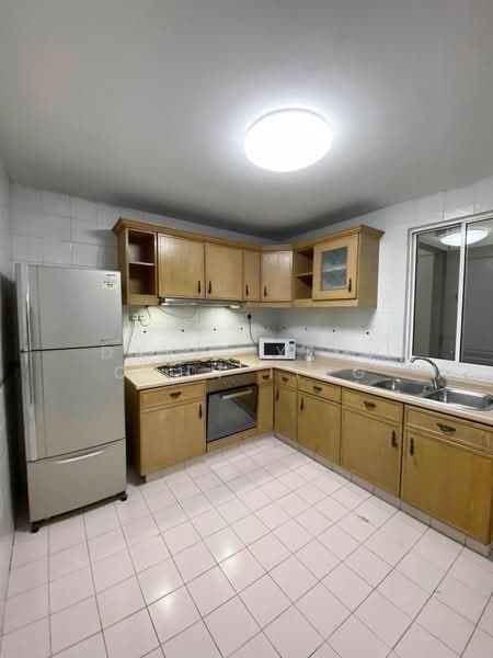 Royal Palm Mansions, 330 Pasir Panjang Road, 3 Bedrooms, 1,238 sqft, Condominium For Rent, by David Yeoh Chun Ting, 500210024 - Kitchen - PropertyGuru.com.sg