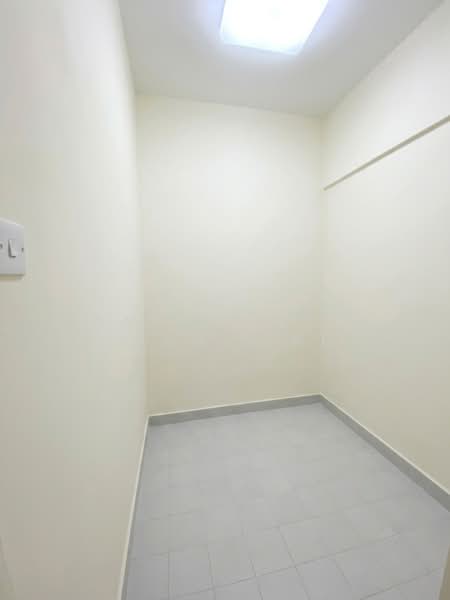 Royal Palm Mansions, 330 Pasir Panjang Road, 3 Bedrooms, 1,238 sqft, Condominium For Rent, by David Yeoh Chun Ting, 500210024 - Utility room - PropertyGuru.com.sg