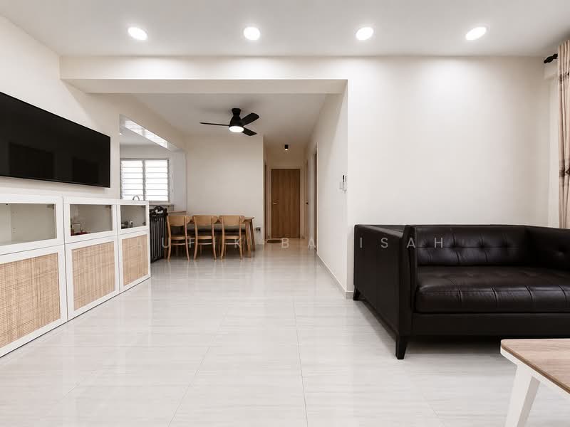 443D Bukit Batok West Avenue 8, 443D Bukit Batok West Avenue 8, 3 Bedrooms, 990 sqft, HDB Flat For Sale, by Taufik Batisah, 500210025 - Living Room - PropertyGuru.com.sg