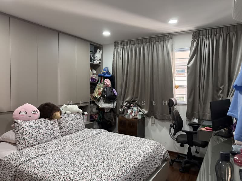 317 Serangoon Avenue 2, 317 Serangoon Avenue 2, 3 Bedrooms, 1,625 sqft, HDB Flat For Sale, by Melvin Seh, 500210027 - Bedroom - PropertyGuru.com.sg