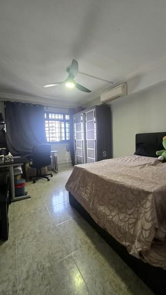 229 Compassvale Walk, 229 Compassvale Walk, 3 Bedrooms, 1,323 sqft, HDB Flat For Sale, by James Yeo, 500210030 - Bedroom - PropertyGuru.com.sg
