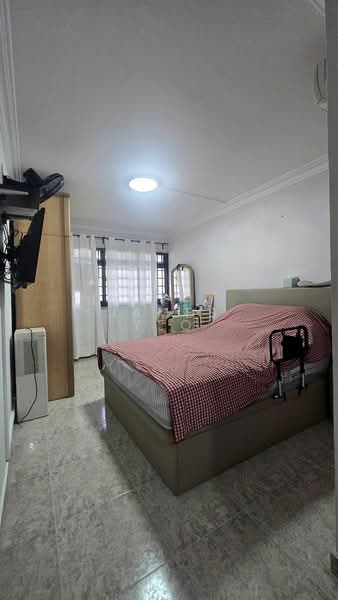 229 Compassvale Walk, 229 Compassvale Walk, 3 Bedrooms, 1,323 sqft, HDB Flat For Sale, by James Yeo, 500210030 - Bedroom - PropertyGuru.com.sg