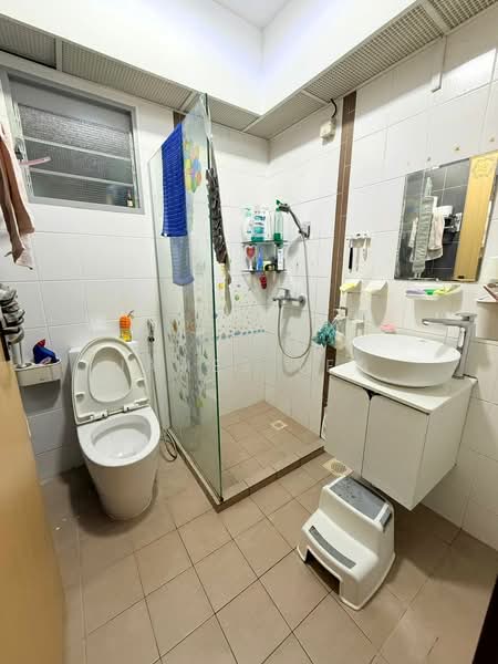 455 Segar Road, 455 Segar Road, 3 Bedrooms, 1,001 sqft, HDB Flat For Sale, by James Yeo, 500210044 - Bathroom - PropertyGuru.com.sg