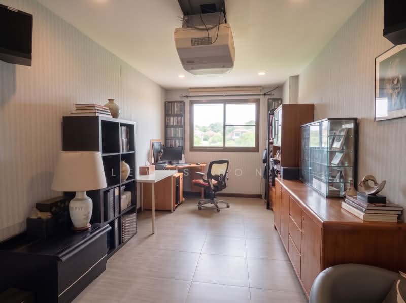 293 Bishan Street 22, 293 Bishan Street 22, 4 Bedrooms, 1,323 sqft, HDB Flat For Sale, by Lewis Tong, 500210053 - Bedroom 1 - PropertyGuru.com.sg