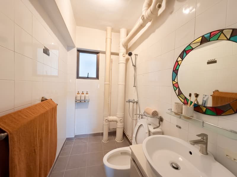 293 Bishan Street 22, 293 Bishan Street 22, 4 Bedrooms, 1,323 sqft, HDB Flat For Sale, by Lewis Tong, 500210053 - Common Bathroom - PropertyGuru.com.sg