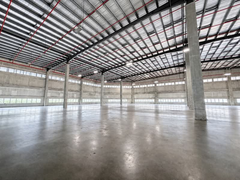 Cheap | Tuas | Near MRT | 11m Ceiling | Ramp Up | 1,000 Amp Power, Tuas, 57,000 sqft, Factory / Workshop (B2) For Rent, by Alex Chan, 500210078 - Interior - CommercialGuru.com.sg