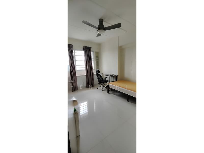 184 Stirling Road, 184 Stirling Road, Room Rental, 200 sqft, HDB Flat For Rent, by Yenn Ni, 500210079 - Bedroom - PropertyGuru.com.sg