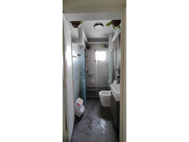 184 Stirling Road, 184 Stirling Road, Room Rental, 200 sqft, HDB Flat For Rent, by Yenn Ni, 500210079 - Bathroom - PropertyGuru.com.sg