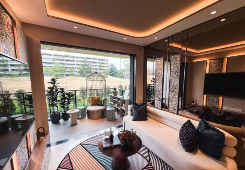 Lucerne Grand, Lakeside Drive, 4 Bedrooms, 1,200 sqft, Condominium For Sale, by Sam Kng, 500210092 - Living Room - PropertyGuru.com.sg