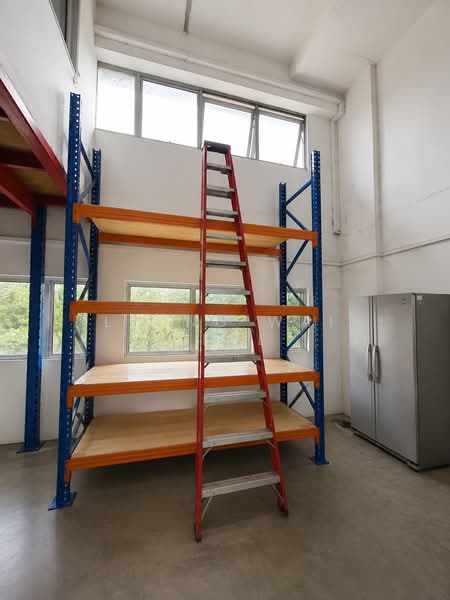 Pioneer Centre, 1 Soon Lee Street, 1,700 sqft, Factory / Workshop (B2) For Sale, by Leong Wai Chee, 500210102 - Interior - CommercialGuru.com.sg