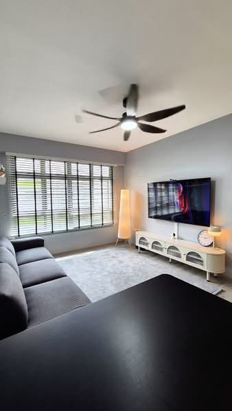 621B Tampines Street 61, 621B Tampines Street 61, 3 Bedrooms, 1,001 sqft, HDB Flat For Sale, by Ashraf Kumar, 500210116 - Living Room - PropertyGuru.com.sg