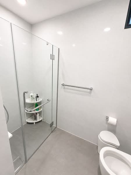 The Brownstone, 152 Canberra Drive, Sembawang / Yishun, 3 Bedrooms, 958 sqft, Executive Condominium For Sale, by Nick Goh, 500210121 - Bathroom - PropertyGuru.com.sg
