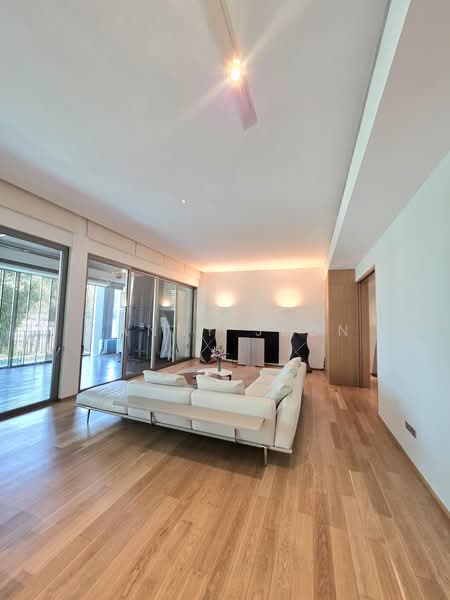 Seven Palms Sentosa Cove, 155 Cove Drive, 4 Bedrooms, 6,792 sqft, Condominium For Sale, by Danny Jeon, 500210122 - Living Room - PropertyGuru.com.sg