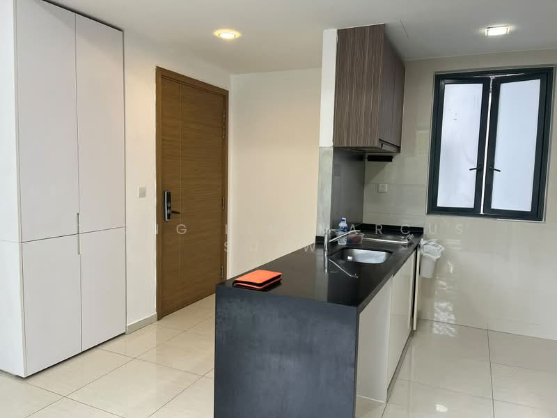 The Palette, 111 Pasir Ris Grove, 1 Bedroom, 495 sqft, Condominium For Sale, by Tiong Lim Marcus Suaw, 500210124 - Kitchen - PropertyGuru.com.sg