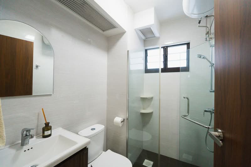 28D Dover Crescent, 28D Dover Crescent, 3 Bedrooms, 1,023 sqft, HDB Flat For Sale, by Michael Chen, 500210125 - Bathroom - PropertyGuru.com.sg
