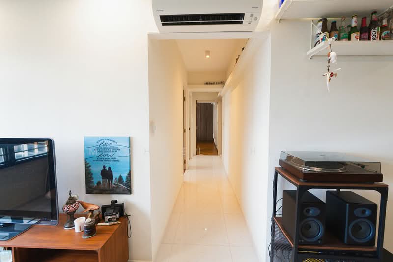 28D Dover Crescent, 28D Dover Crescent, 3 Bedrooms, 1,023 sqft, HDB Flat For Sale, by Michael Chen, 500210125 - Corridor - PropertyGuru.com.sg
