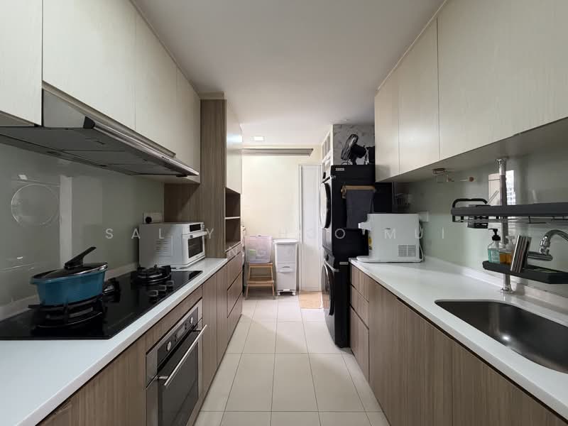 Lake Life, 12 Tao Ching Road, 4 Bedrooms, 1,249 sqft, Executive Condominium For Sale, by Sally Khoo Mui Ngoh, 500210126 - Kitchen - PropertyGuru.com.sg