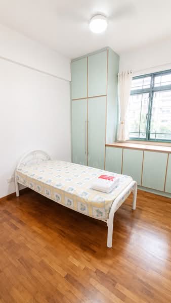 Summerdale, 8 Boon Lay Drive, 3 Bedrooms, 1,195 sqft, Condominium For Sale, by Delvin Ong, 500210144 - Bedroom - PropertyGuru.com.sg