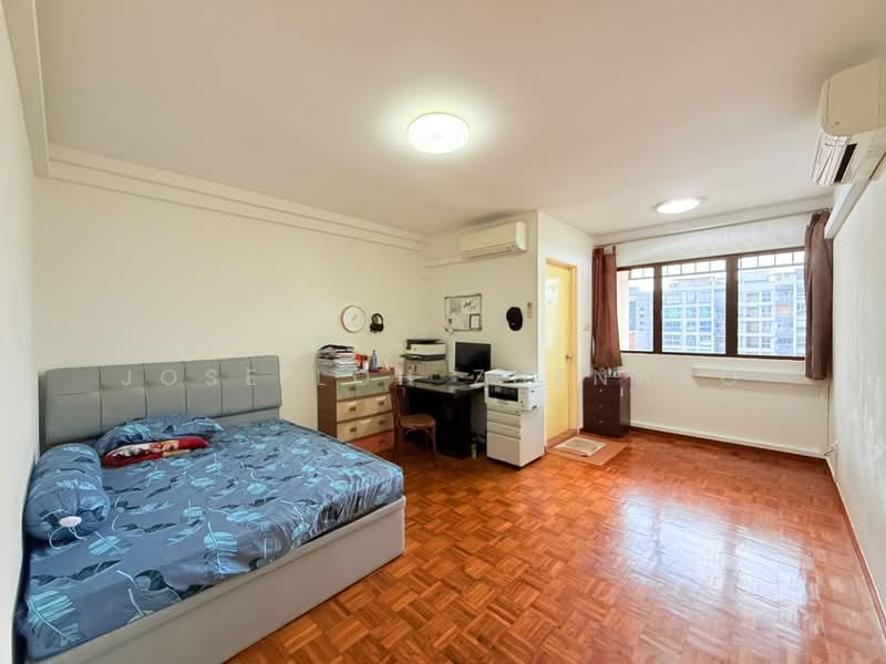 Penang Service Apartment, 16 Lorong 34 Geylang, 3 Bedrooms, 1,152 sqft, Apartment For Sale, by Jose Loh Zhenhao, 500210155 - Bedroom - PropertyGuru.com.sg