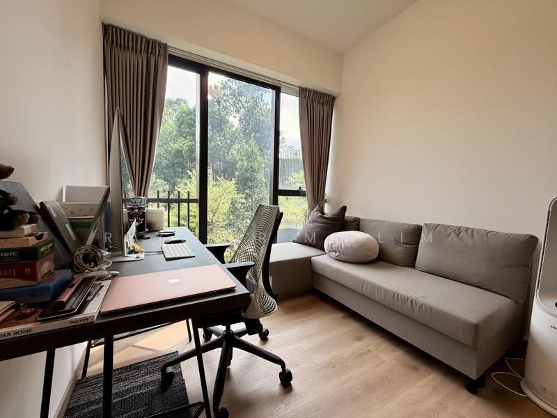 KI Residences At Brookvale, 8 Brookvale Drive, Clementi Park / Upper Bukit Timah, 3 Bedrooms, 936 sqft, Condominium For Rent, by Raycher MF Lim, 500210156 - Study - PropertyGuru.com.sg