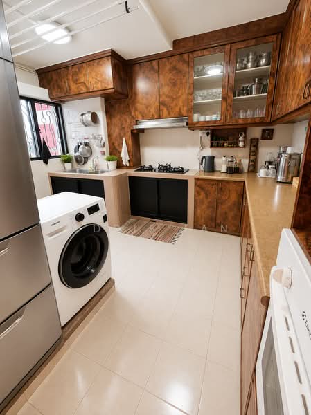 408 Jurong West Street 42, 408 Jurong West Street 42, 3 Bedrooms, 1,561 sqft, HDB Flat For Sale, by Eddie Tan, 500210166 - Kitchen - PropertyGuru.com.sg