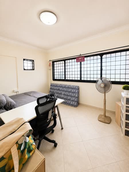 408 Jurong West Street 42, 408 Jurong West Street 42, 3 Bedrooms, 1,561 sqft, HDB Flat For Sale, by Eddie Tan, 500210166 - Bedroom - PropertyGuru.com.sg