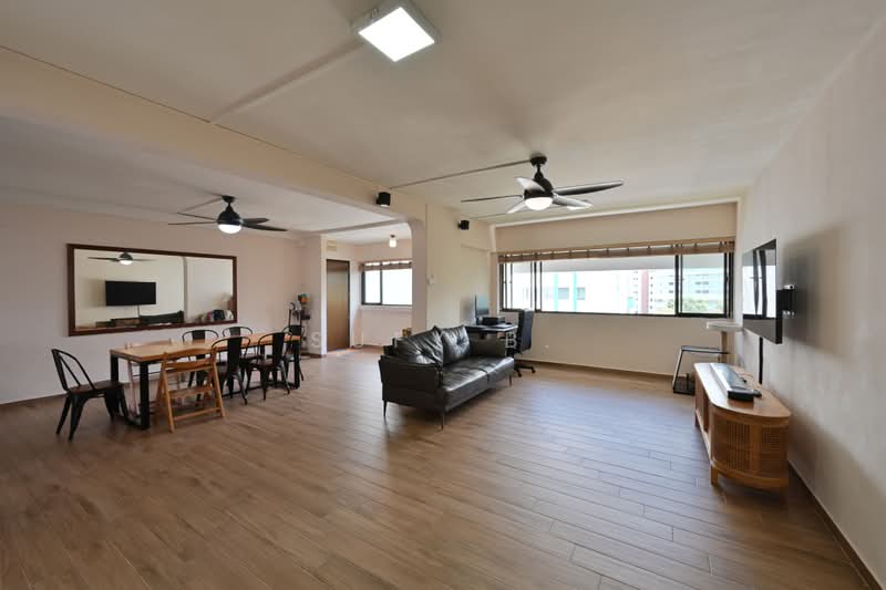 302 Yishun Central, 302 Yishun Central, 3 Bedrooms, 1,313 sqft, HDB Flat For Sale, by Sufy B., 500210167 - Living Room - PropertyGuru.com.sg