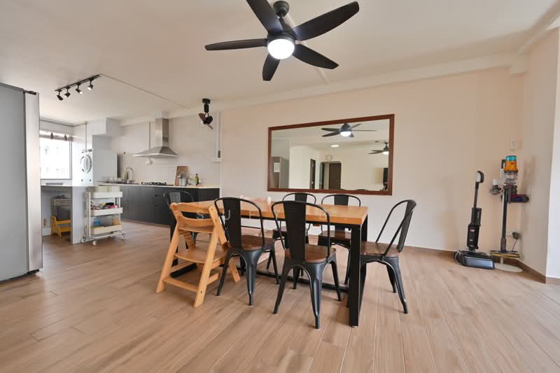 302 Yishun Central, 302 Yishun Central, 3 Bedrooms, 1,313 sqft, HDB Flat For Sale, by Sufy B., 500210167 - Dining - PropertyGuru.com.sg