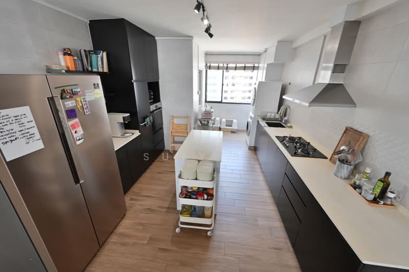 302 Yishun Central, 302 Yishun Central, 3 Bedrooms, 1,313 sqft, HDB Flat For Sale, by Sufy B., 500210167 - Kitchen - PropertyGuru.com.sg