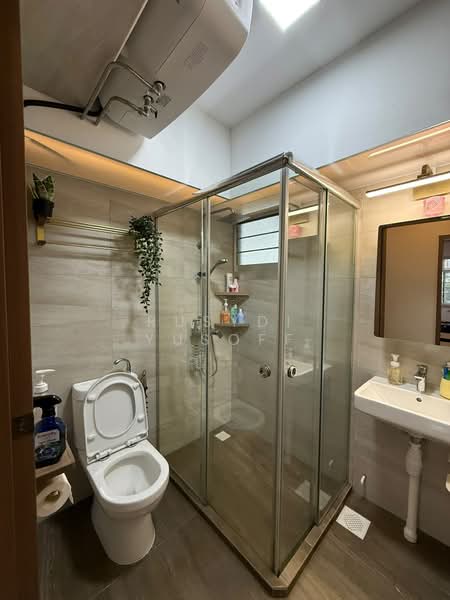 109A Canberra Walk, 109A Canberra Walk, 3 Bedrooms, 1,011 sqft, HDB Flat For Sale, by Rusydi Yusoff, 500210169 - Bathroom - PropertyGuru.com.sg