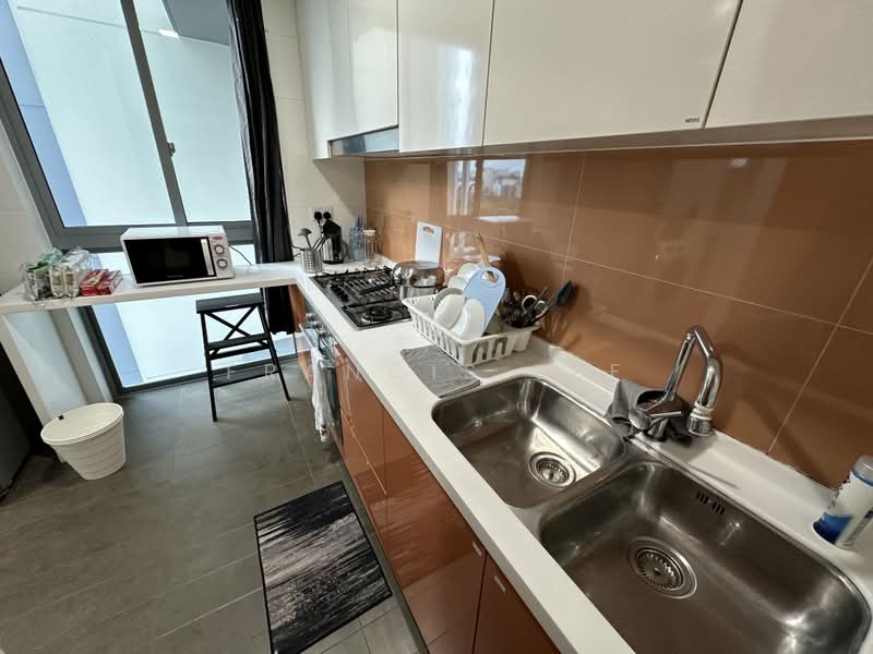 Double Bay Residences, 21D Simei Street 4, Room Rental, 140 sqft, Condominium For Rent, by Francis Lee, 500210175 - Kitchen - PropertyGuru.com.sg