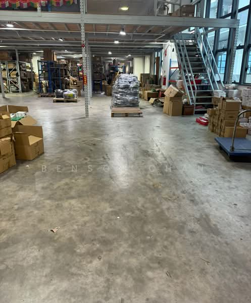 Need Warehouse call benson9o36.5ooo. All size available, , 1,500 sqft, Warehouse For Rent, by Benson Chan, 500210194 - Interior - CommercialGuru.com.sg