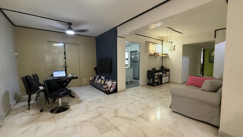 353 Woodlands Avenue 1, 353 Woodlands Avenue 1, 4 Bedrooms, 1,302 sqft, HDB Flat For Sale, by Sam Lim, 500210201 - Living Room - PropertyGuru.com.sg