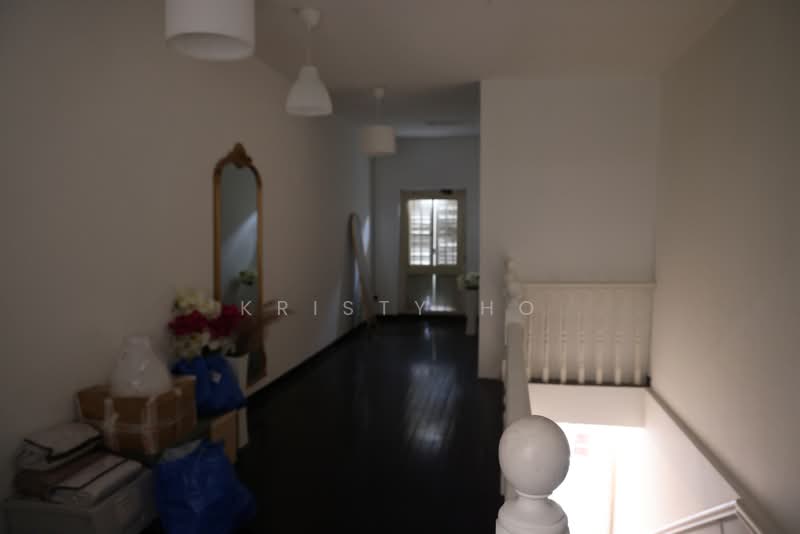 High-Traffic Second Floor Retail Space at Haji Lane, Haji Lane, 421 sqft, Shop / Shophouse For Rent, by Kristy Ho, 500210205 - Interior - CommercialGuru.com.sg