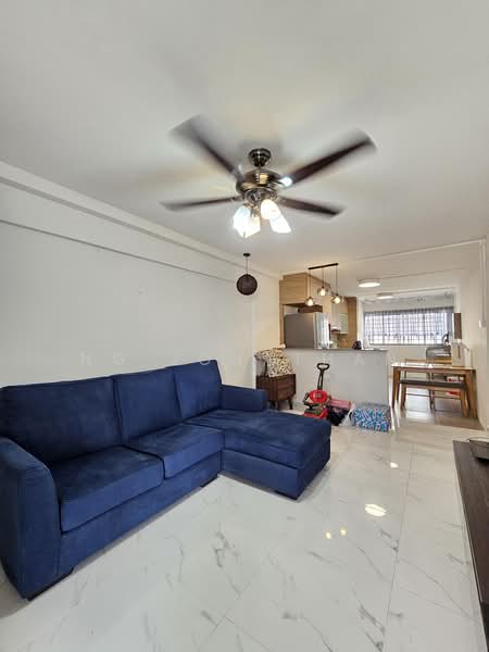 307 Hougang Avenue 5, 307 Hougang Avenue 5, 2 Bedrooms, 721 sqft, HDB Flat For Rent, by Ng Jonathan, 500210206 - Living Room - PropertyGuru.com.sg