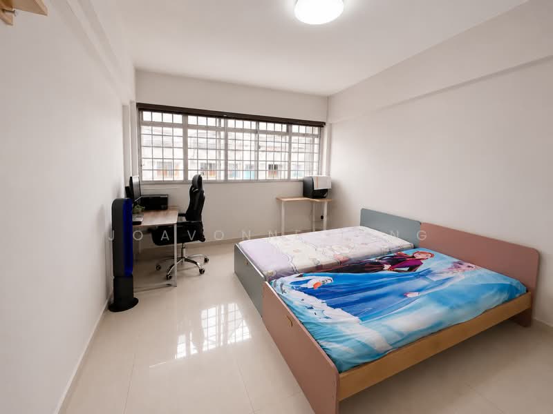 109 Jalan Bukit Merah, 109 Jalan Bukit Merah, 3 Bedrooms, 1,119 sqft, HDB Flat For Sale, by Joavonne Tang, 500210214 - Bedroom - PropertyGuru.com.sg