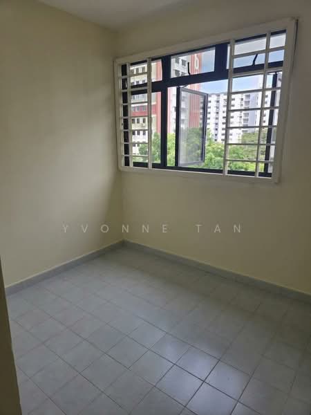 162 Mei Ling Street, 162 Mei Ling Street, 2 Bedrooms, 710 sqft, HDB Flat For Sale, by Yvonne Tan, 500210222 - Utility Room - PropertyGuru.com.sg