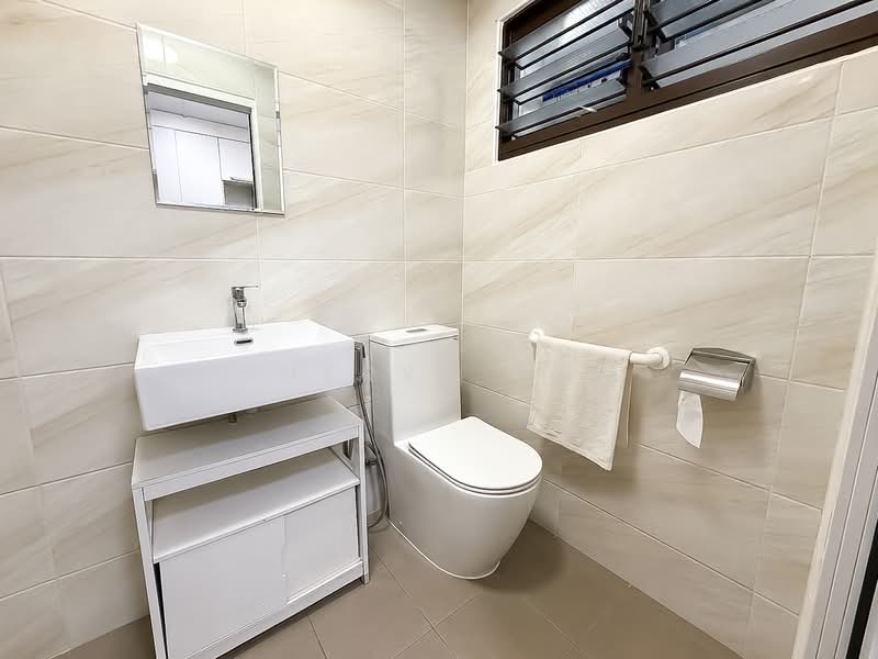 191 Bukit Batok West Avenue 6, 191 Bukit Batok West Avenue 6, 4 Bedrooms, 1,291 sqft, HDB Flat For Sale, by Sheryl Koh, 500210227 - Bathroom - PropertyGuru.com.sg