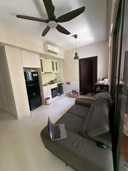 The Inflora, 65 Flora Drive, 1 Bedroom, 467 sqft, Condominium For Rent, by Ryan Low, 500210229 - Kitchen - PropertyGuru.com.sg