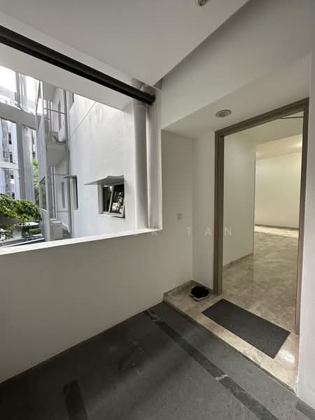 Bliss @ Kovan, Simon lane, 3 Bedrooms, 1,163 sqft, Apartment For Rent, by Derek Tan, 500210232 - Entrance - PropertyGuru.com.sg