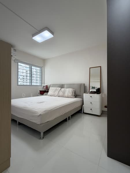 130 Bukit Merah View, 130 Bukit Merah View, 2 Bedrooms, 700 sqft, HDB Flat For Sale, by Desmond Lee, 500210240 - Bedroom 2 - PropertyGuru.com.sg