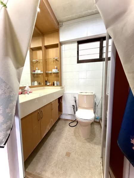 503 Woodlands Drive 14, 503 Woodlands Drive 14, 3 Bedrooms, 1,324 sqft, HDB Flat For Sale, by Ridhuan Abdullah, 500210244 - Bathroom - PropertyGuru.com.sg