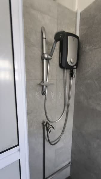 Walkup Apartment near Little India / City Square, 123 Kitchener Road, Room Rental, 120 sqft, Terraced House For Rent, by Hans Chee, 500210248 - Bathroom - PropertyGuru.com.sg