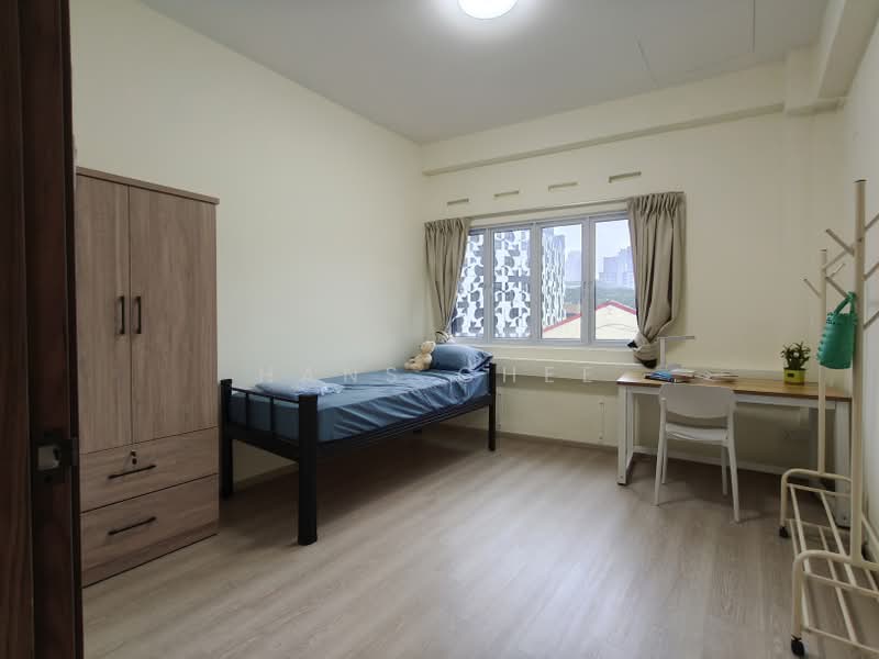 Walkup Apartment near Little India / City Square, 123 Kitchener Road, Room Rental, 120 sqft, Terraced House For Rent, by Hans Chee, 500210248 - Bedroom - PropertyGuru.com.sg