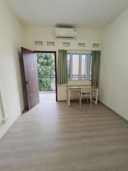 Walkup Apartment near Little India / City Square, 123 Kitchener Road, Room Rental, 120 sqft, Terraced House For Rent, by Hans Chee, 500210248 - Interior - PropertyGuru.com.sg