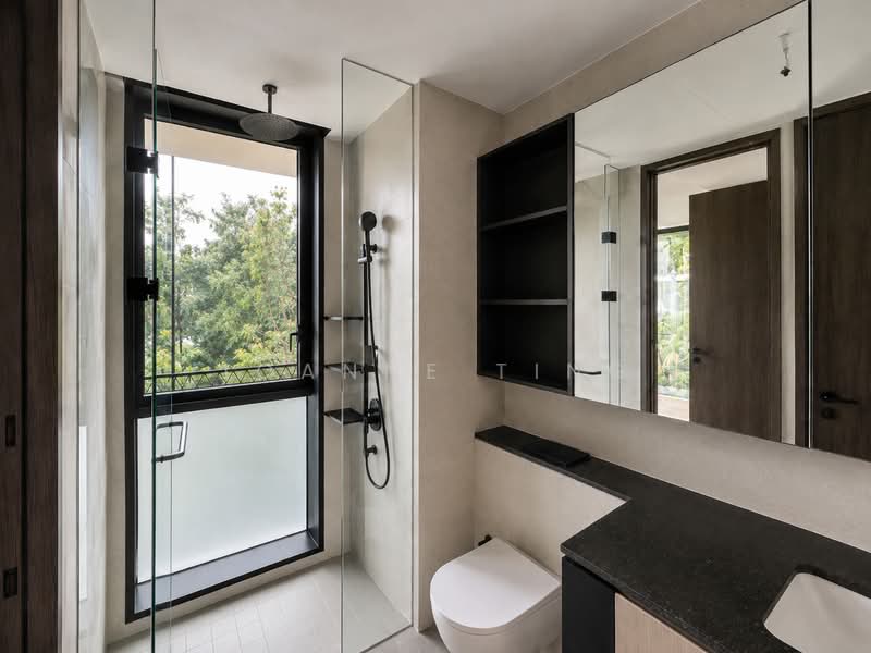 Jervois Mansion, 8 Jervois Close, 2 Bedrooms, 646 sqft, Condominium For Sale, by Joanne Ting, 500210252 - Bathroom - PropertyGuru.com.sg