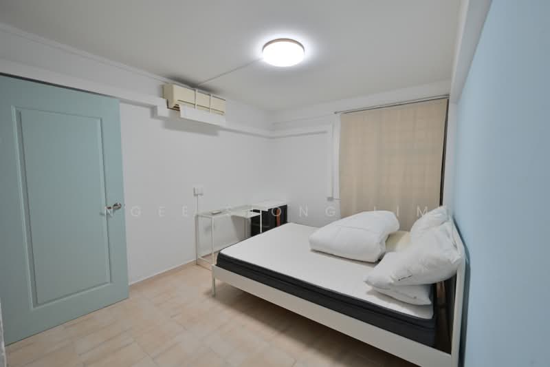 4 Jalan Batu, 4 Jalan Batu, 3 Bedrooms, 646 sqft, HDB Flat For Sale, by Ngee Siong Lim, 500210256 - Bedroom - PropertyGuru.com.sg