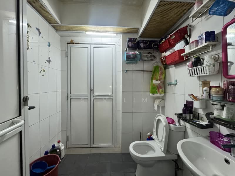 675B Fern Grove @ Yishun, 675B Yishun Avenue 4, 1 Bedroom, 506 sqft, HDB Flat For Sale, by Sam Lim, 500210257 - Bathroom - PropertyGuru.com.sg